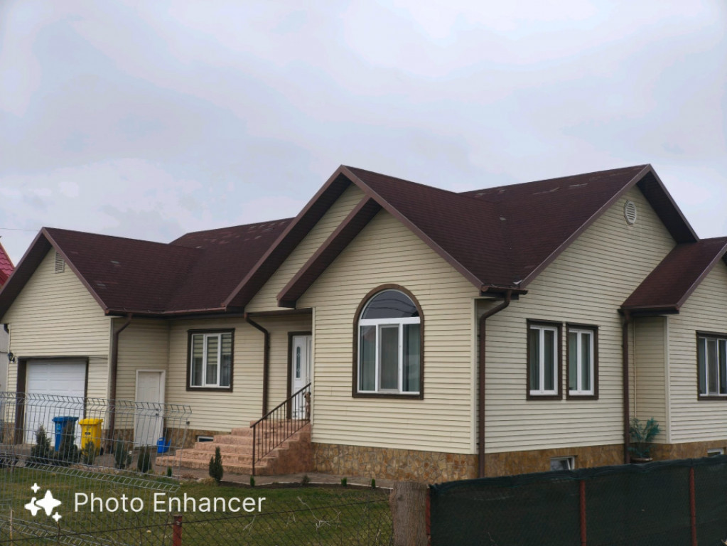 Casa in stil american, 120mp, 2450mp teren, Radauti