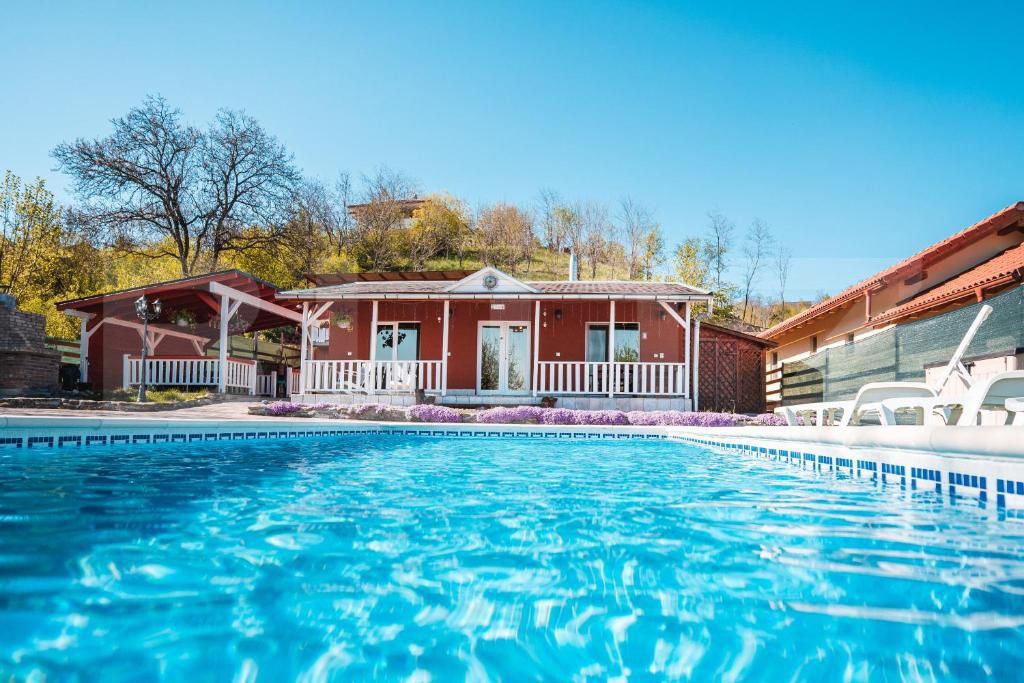 Proprietate unica în Feleacu–2 case individuale amplasate