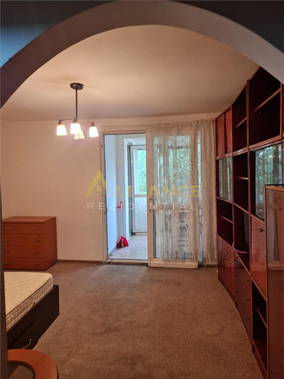 Garsoniera Sector 3 – 30 .45mp – 3 minute metrou Cost...