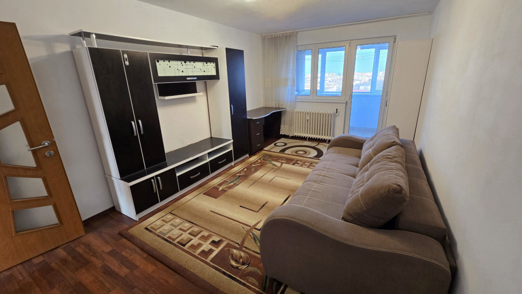 3 camere l 5 min metrou 1 decembrie 1918