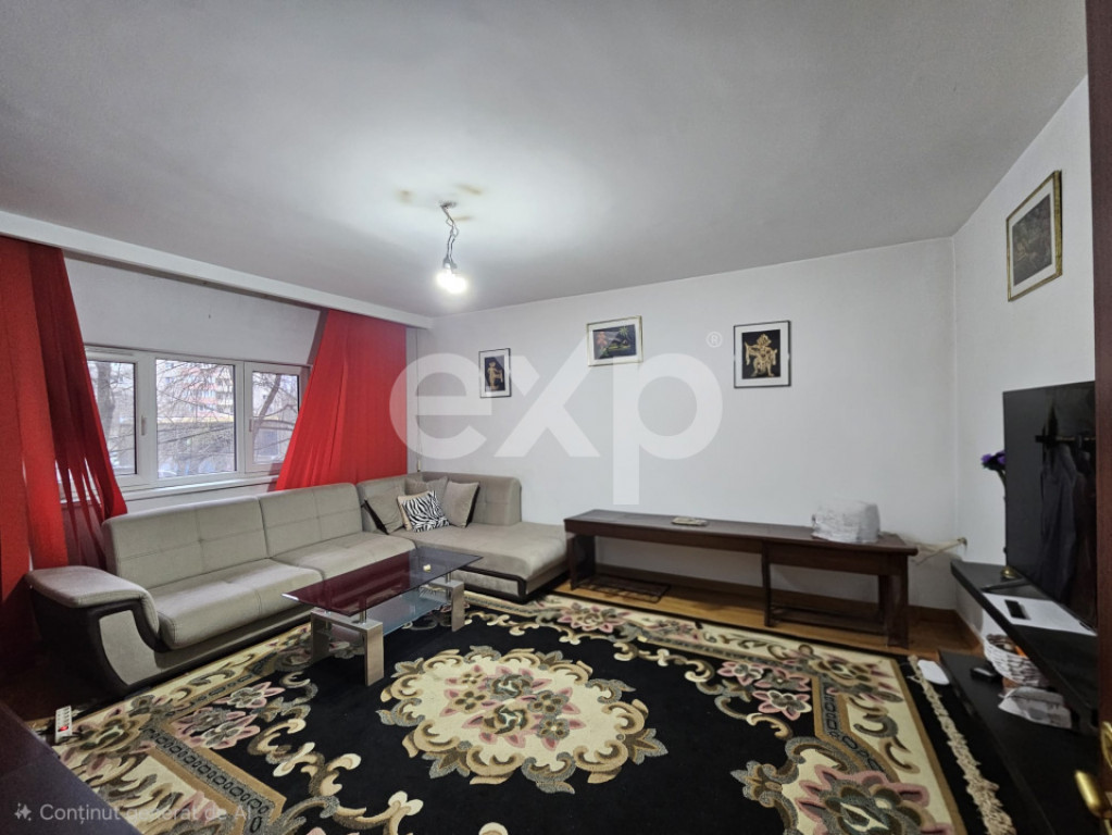 Apartament de vanzare 4 camere zona Nerva Traian