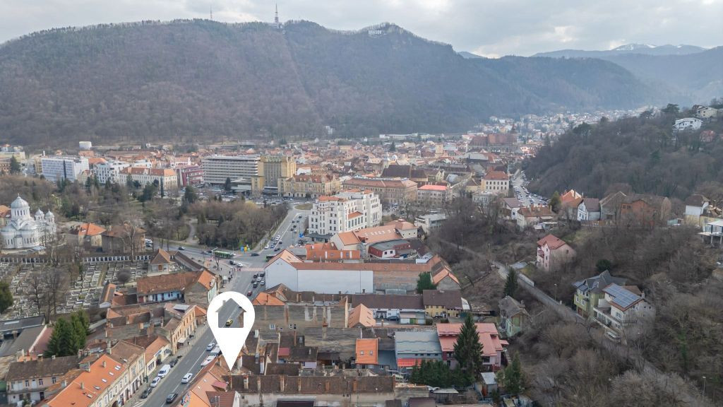 Clădire de vânzare în Brașovul Vechi | 16 camere | Po...