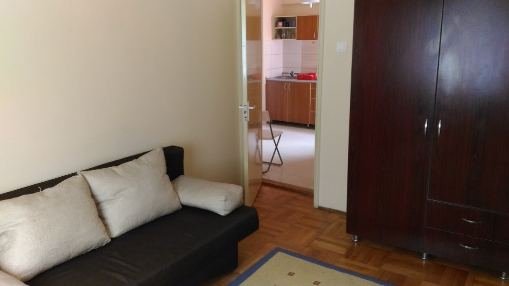 Ocazie vând apartament 2 camere decomandat Piața Mihai Viteazul