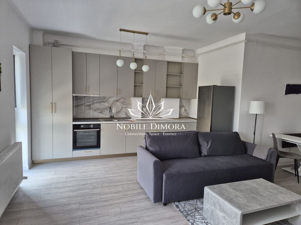 Apartament spatios cu 2 camere si parcare subterana in To...