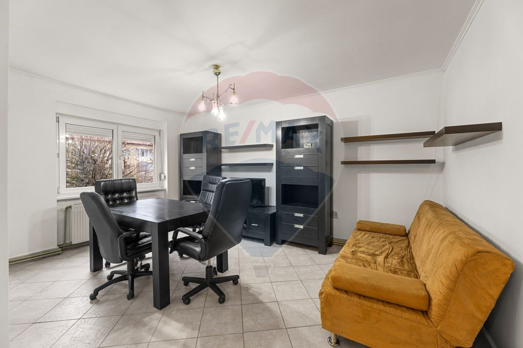 Apartament cu 2 camere de închiriat - zona Central