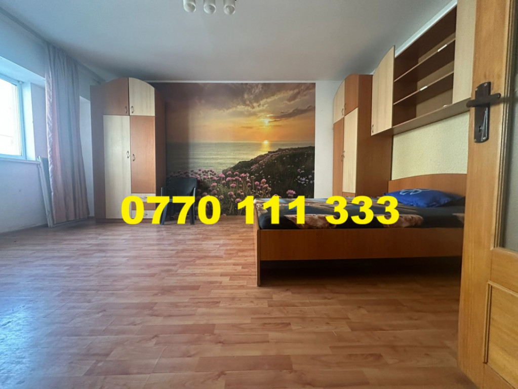 - Apartament 1 camere decomandat, zona Buzaului, etaj 3.