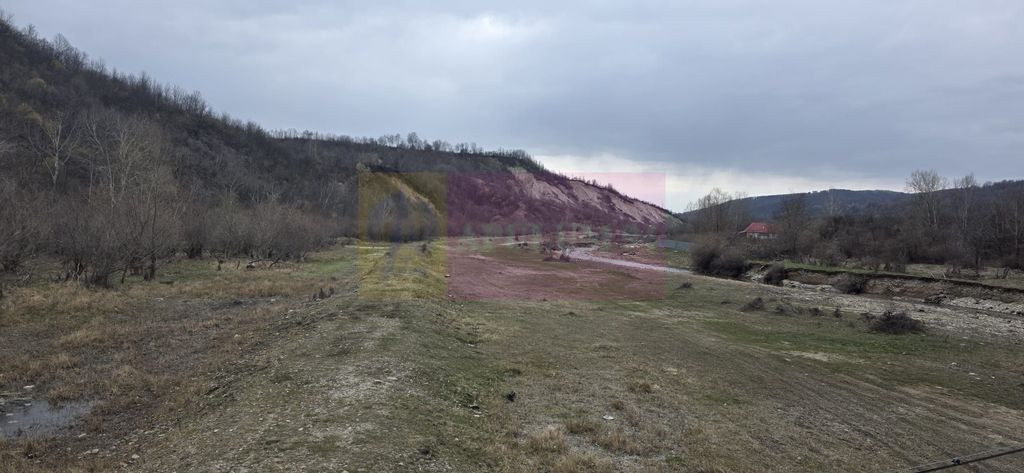 Teren de vanzare in Brebu - Raul Doftana