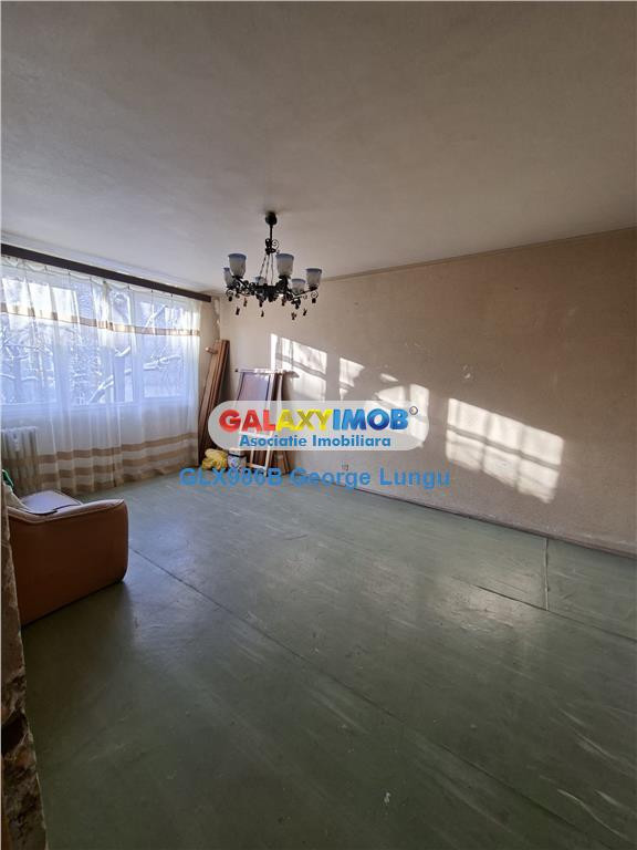 Apartament 3 camere decomandat Drumul Taberei Valea Ialomite