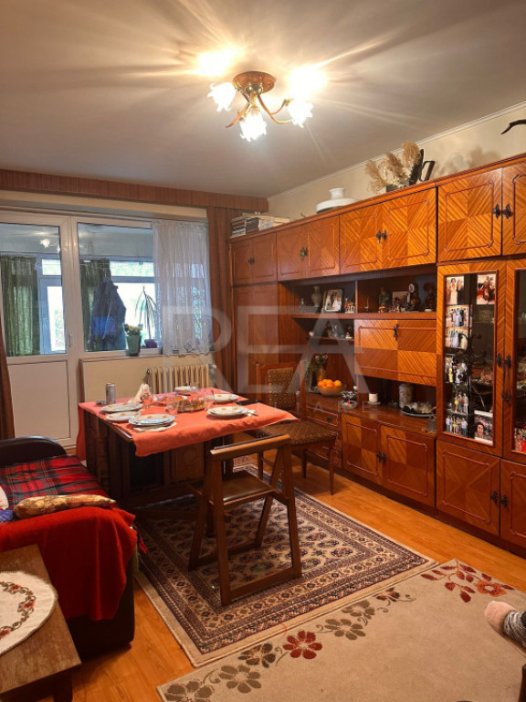 3 camere Tineretului decomandat, an 1978, metrou, 70 mp