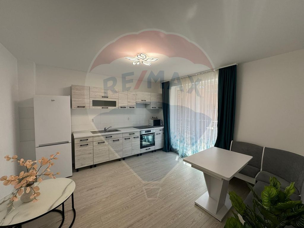 Apartament cu 2 camere de închiriat