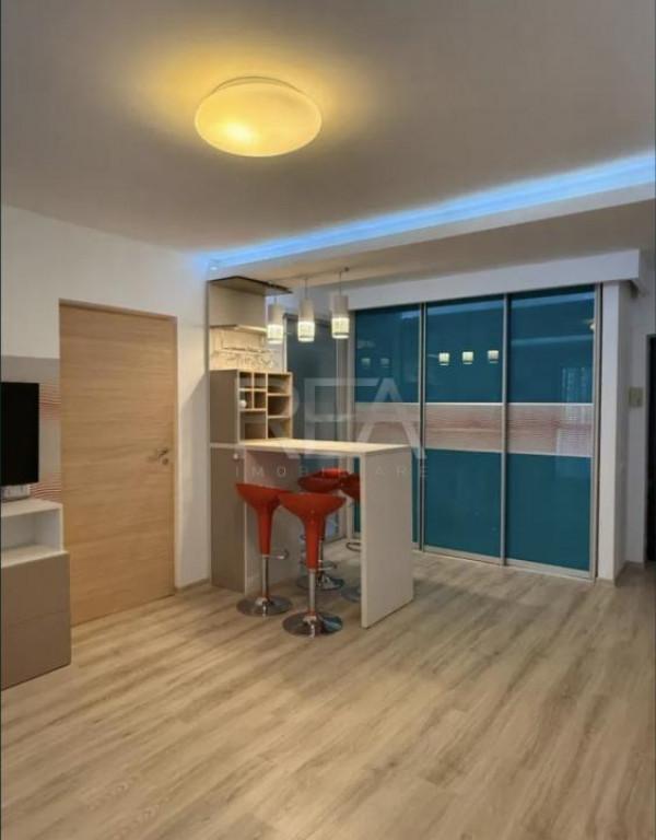 2 camere, 1/10, finisaje moderne-Drumul Taberei-Favorit