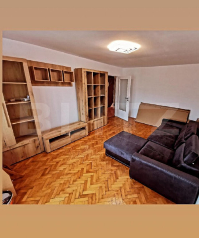 Apartament 3 camere, zona sesului
