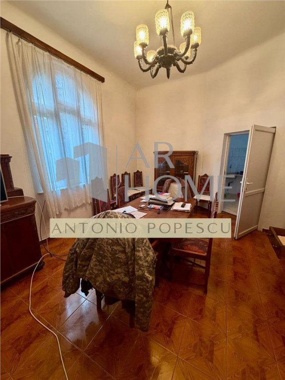 Casa 4 camere plus dependinte, in Ploiesti, zona stadionul I