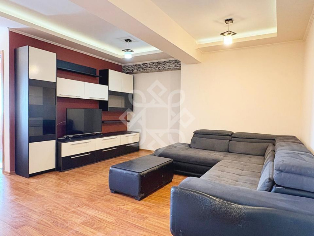 Apartament cu 3 camere de inchiriat in Nufarul Plaza, Oradea
