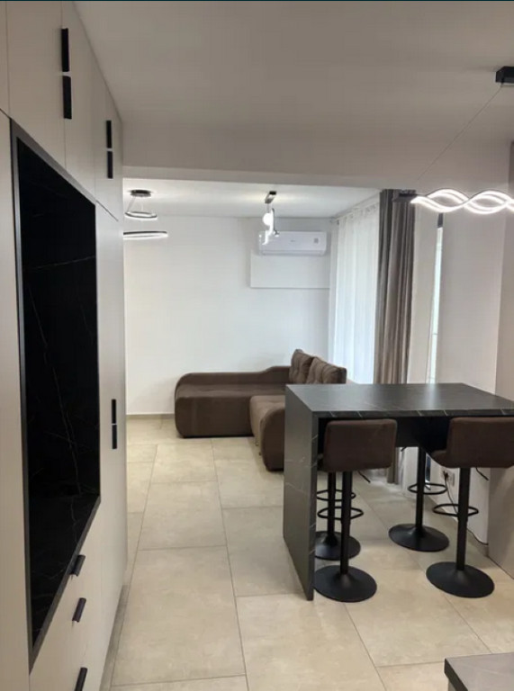 Apartament 2 camere, tip studio - zona Racadau