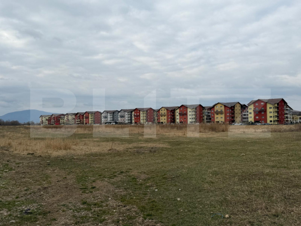 Teren de vânzare 2000 mp – Sânpetru, la 10 minute de Cor