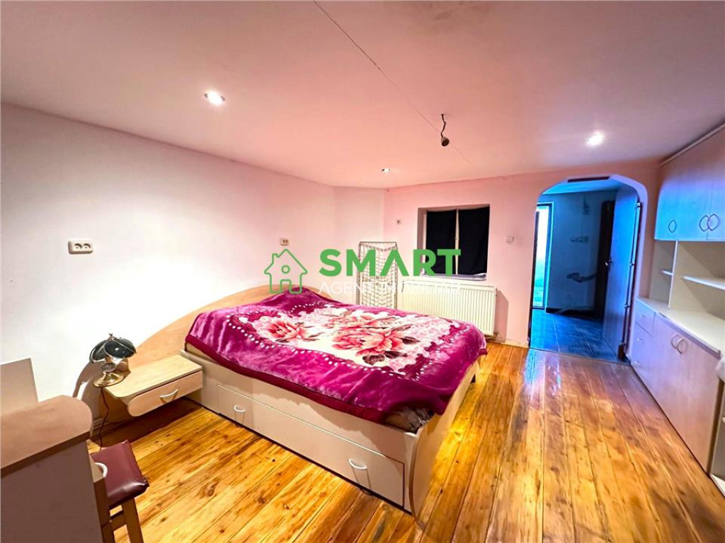 Casa cu 4 camere Arad Parneava