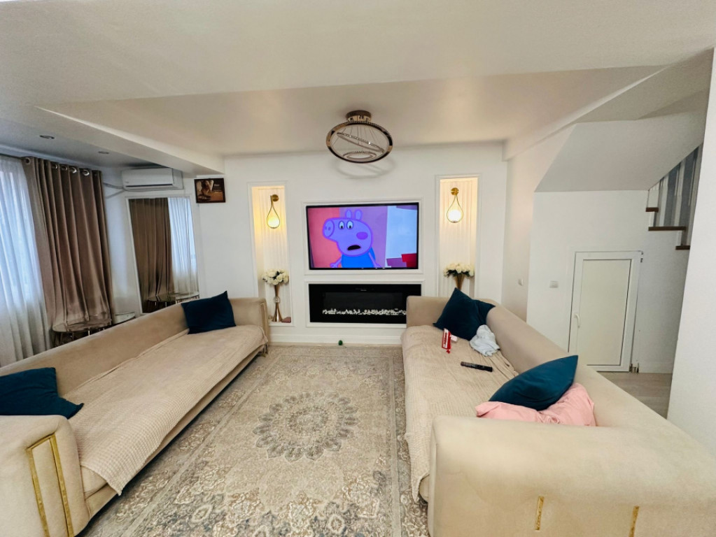 Vila insiruta, exclusivista, 138 mp construiti, 169mp teren,