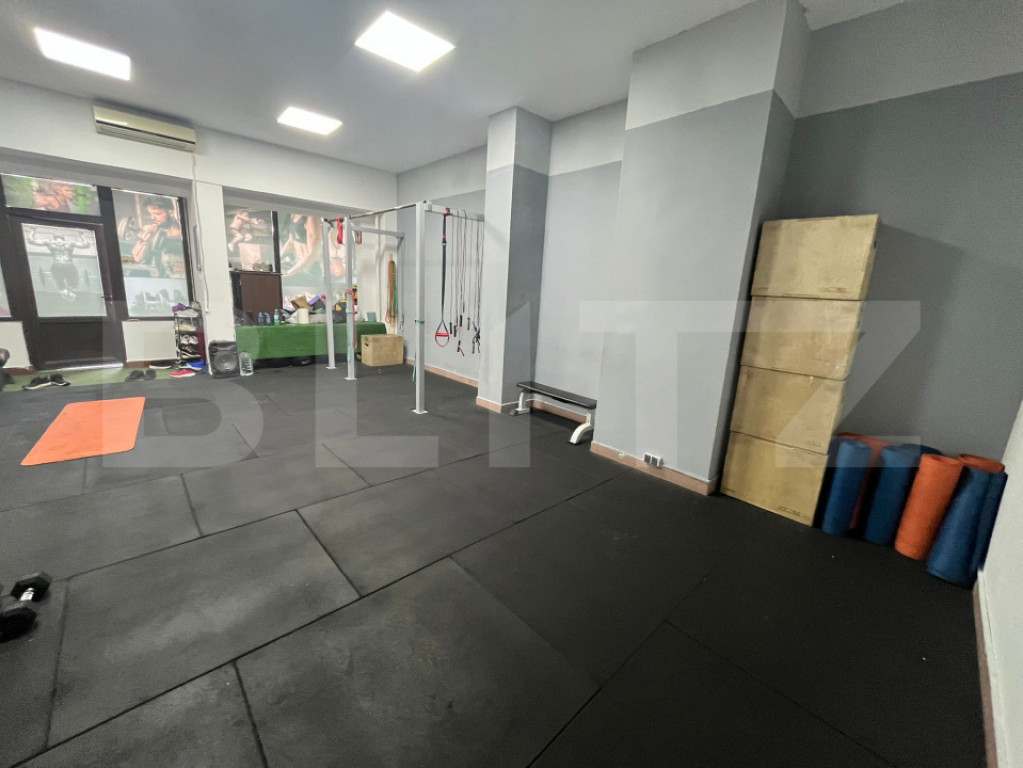 Spațiu de închiriat 75 mp – birou + depozitare, aer cond