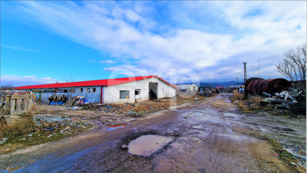 Hala industriala 2000 mp + teren 2776 mp | Rasnov – zona i