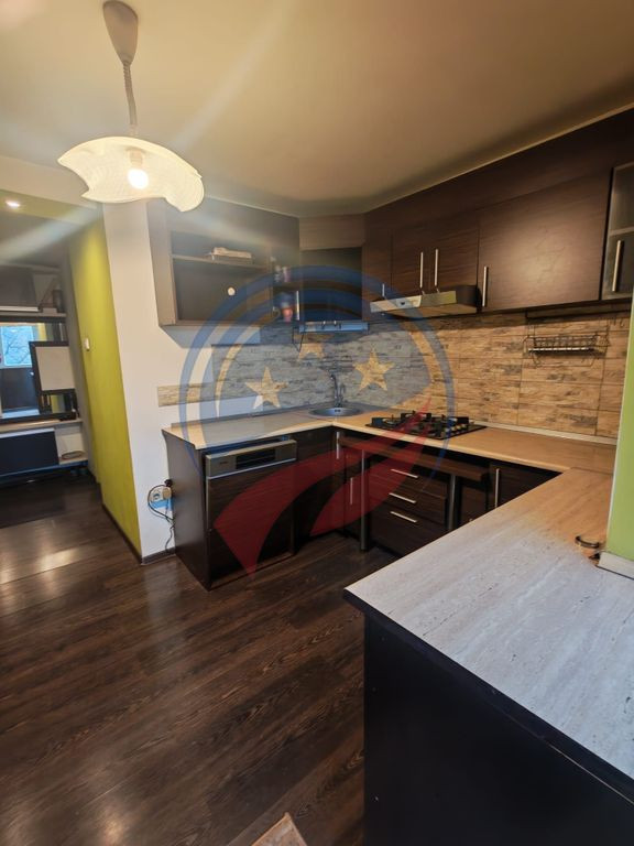 Apartament 3 camere decomandat | 1 Mai | Etaj 3 | Aproape...