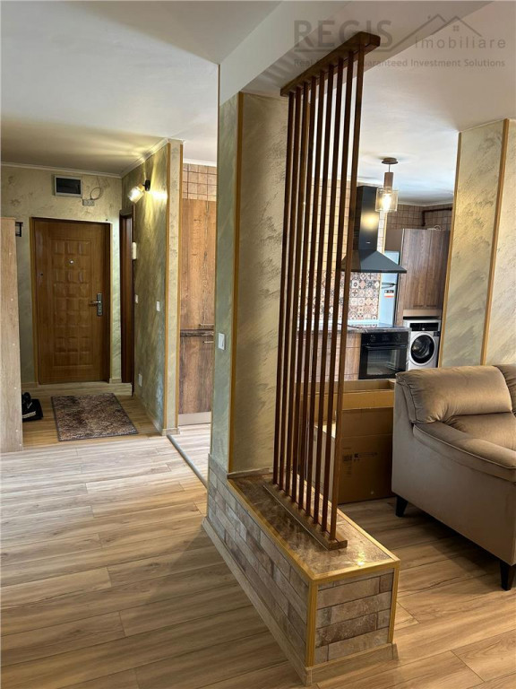 Apartament 4 camere LUX de inchiriat – Centrul Civic, l...