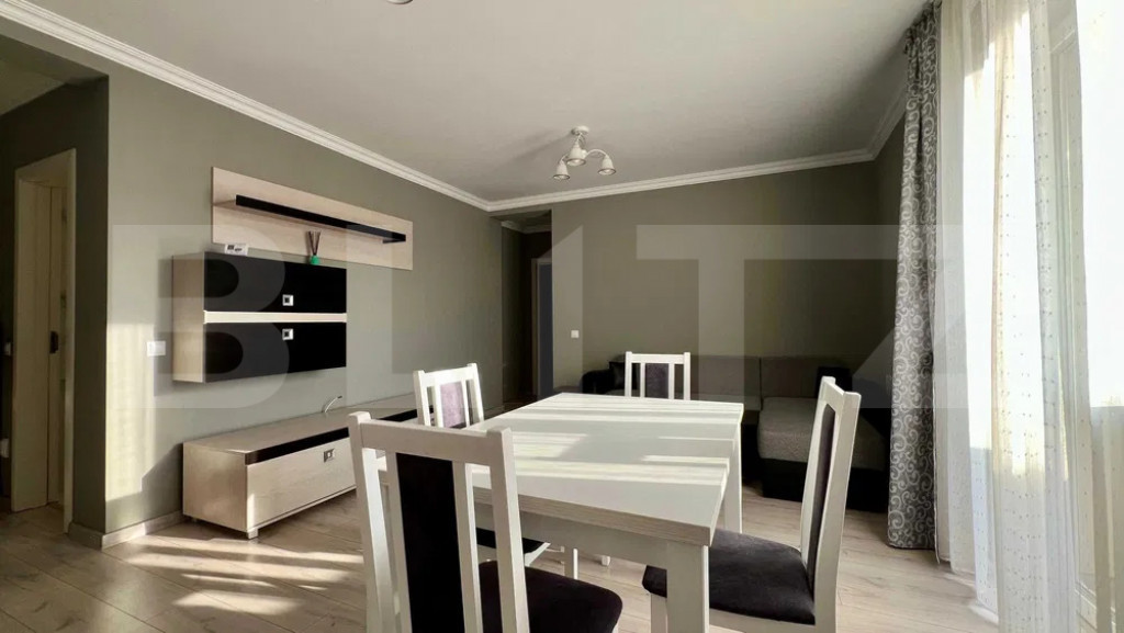 Apartament 3 camere, 65 mp, parcare, zona Cetății