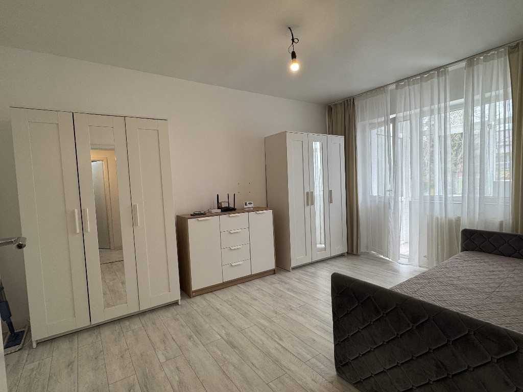 2 cam, et. 1, modernizat, mobilat+utilat, Aleea Lalelelor