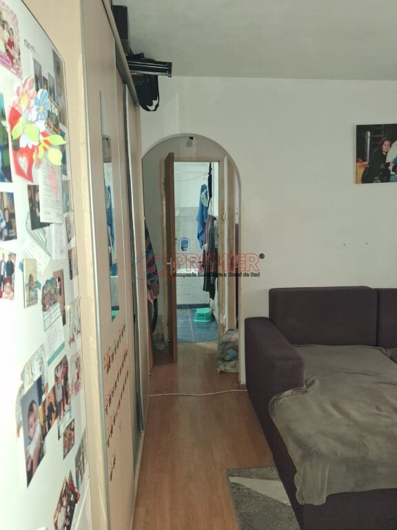 2 Camere Semi-decomandat – Parter – Langa Piața