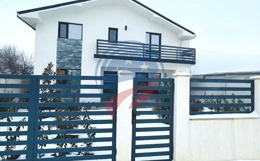 Casă excelentă de vânzare Cârcea