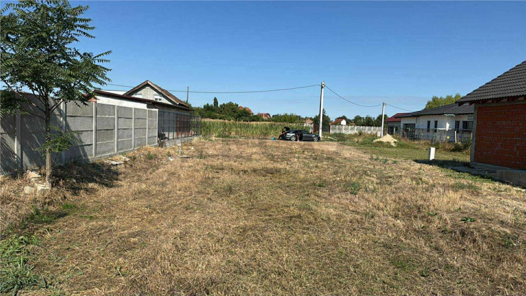 Teren intravilan de Biharia , 609 mp