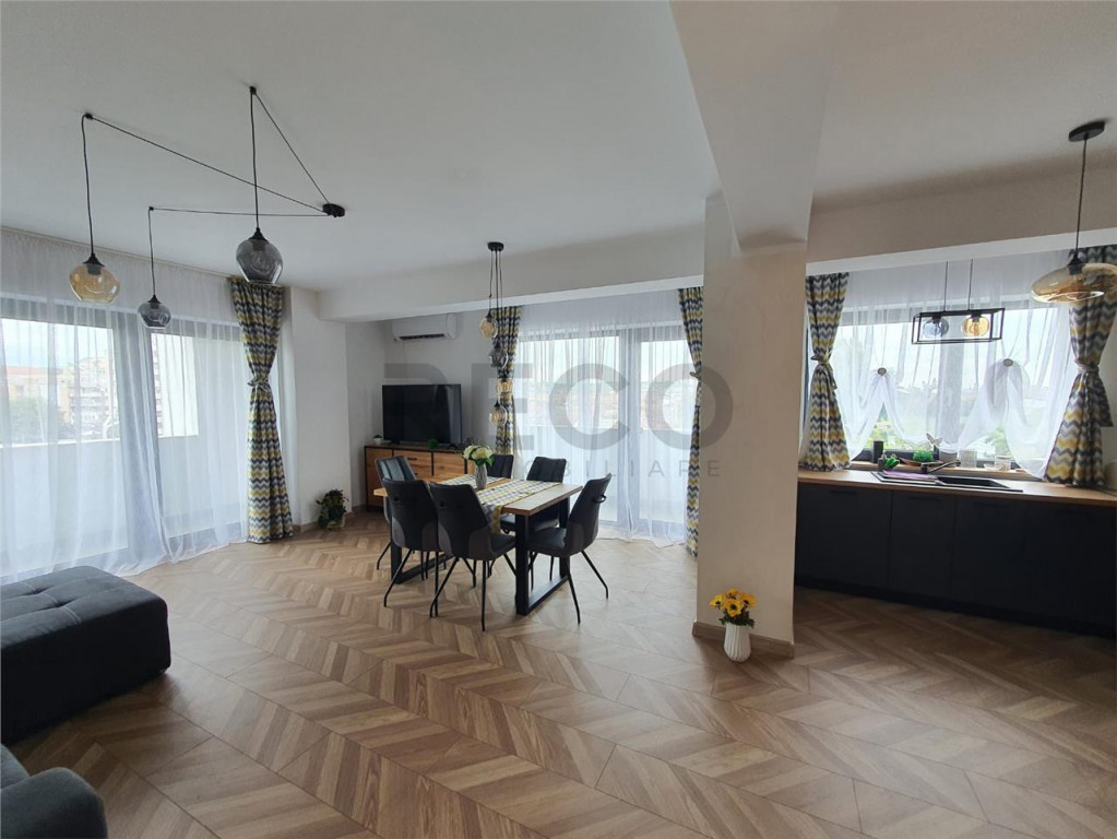 RECO apartament 3 camere cu loc de parcare privat de inchiri