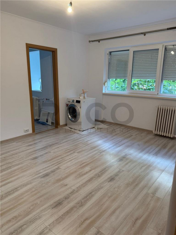 RECO Apartament 2 camere renovat complet etajul 1/4