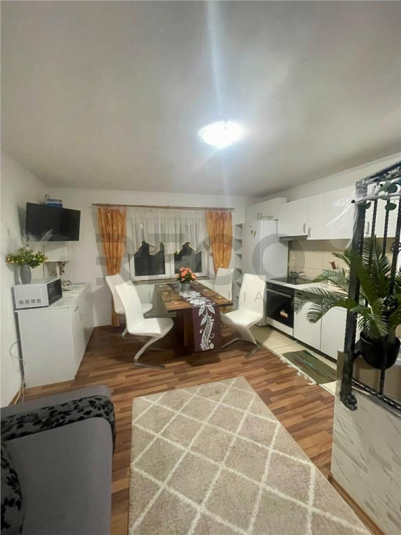 RECO Apartament cu 4 camere decomandat 2 parcari disponibile