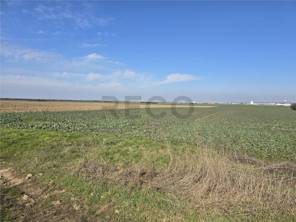 De Vânzare teren extravilan, 3000 mp, zona Aeroport