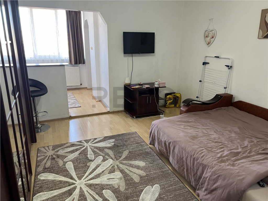 RECO garsoniera mare in Decebal