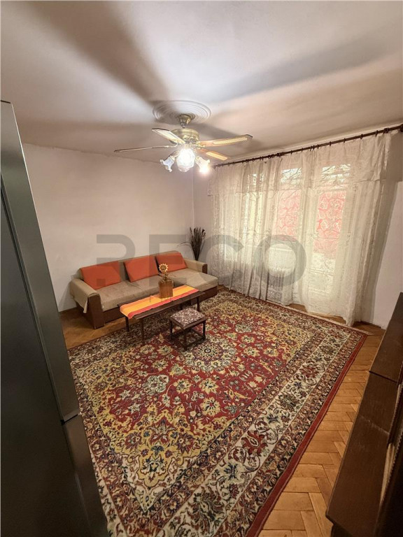 Apartament Ultracentral , Complet Mobilat Utilat si cu Boxa