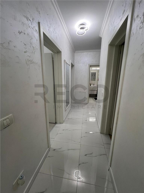 RECO Apartament de 3 camere in bloc nou Prima Universitatii