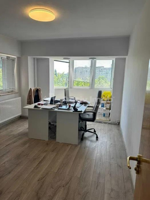 2 camere - centrala termica - et 3 mansarda - Vasile Lucac