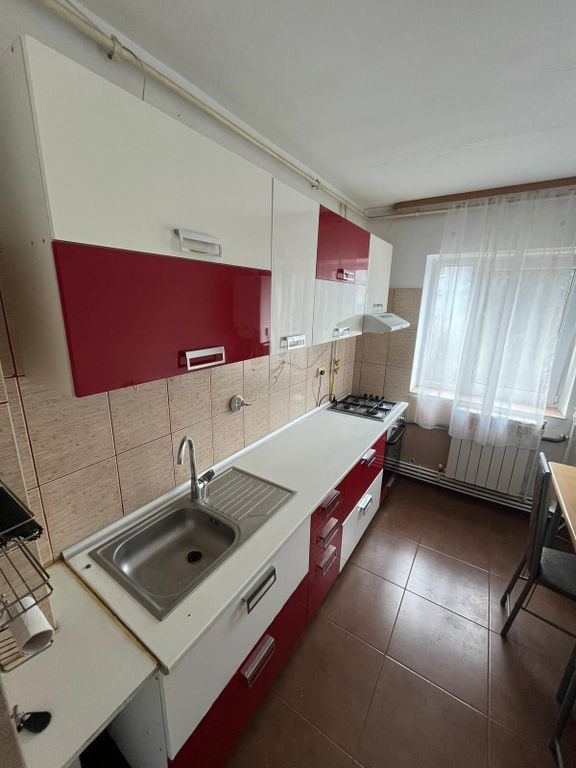 Apartament 3 camere Dacia