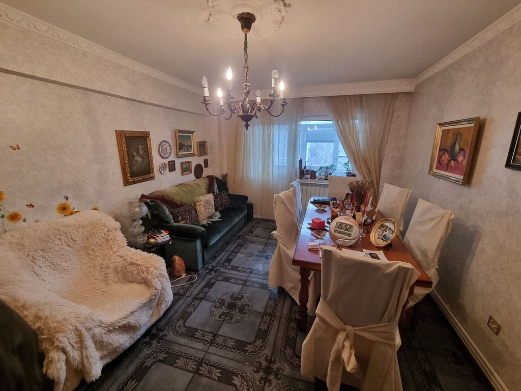 Faleza nord unirii-apartament 4 camere decomandat