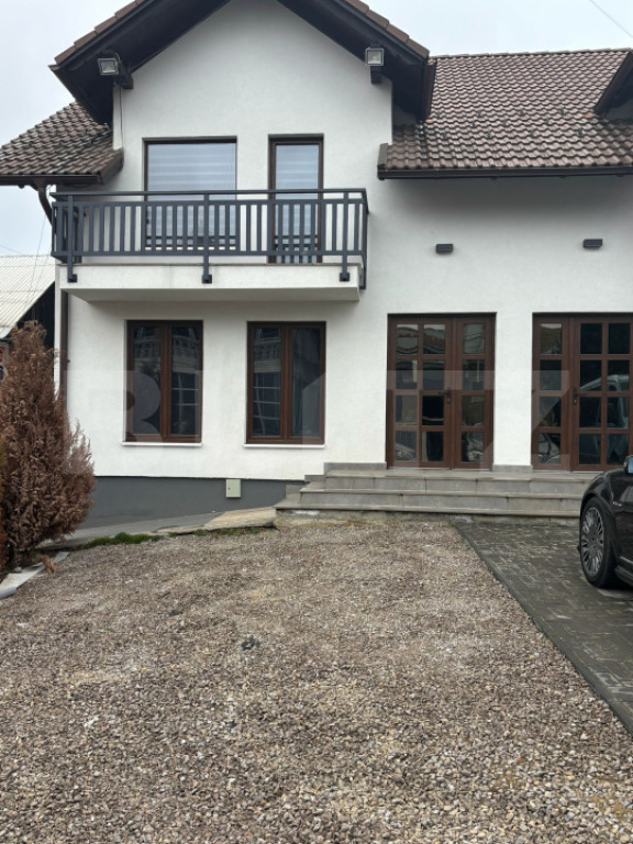 De inchiriat duplex Ipotesti, mobilat utilat 150 mp zona lin