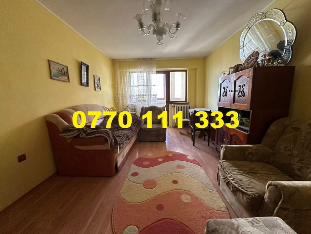 Apartament 3 camere decomandat, zona Obor, etaj 2.