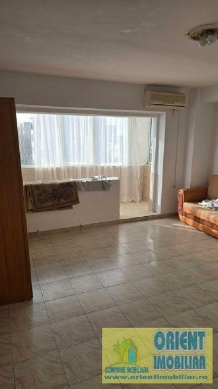 Inel 2, garsoniera de vanzare, 40mp, etaj 3, decomandata