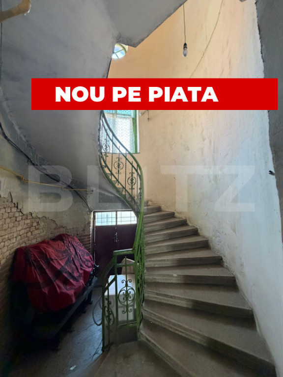 Cladire cu 4 apartamente de vanzare in piata traian