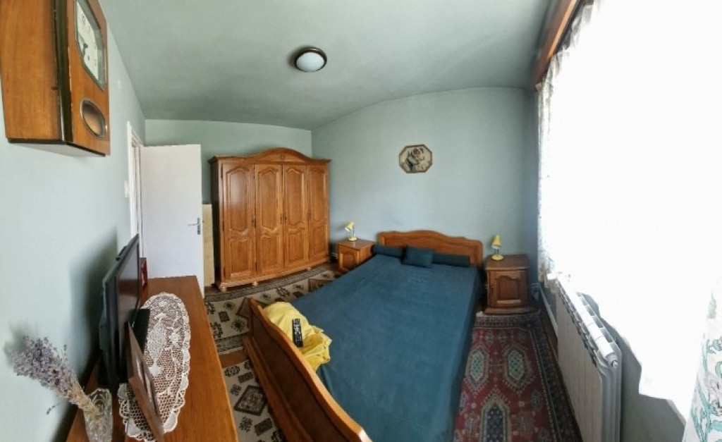 Apartament Cu 3 Camere Semidecomandate - etaj 1 Zona Areni