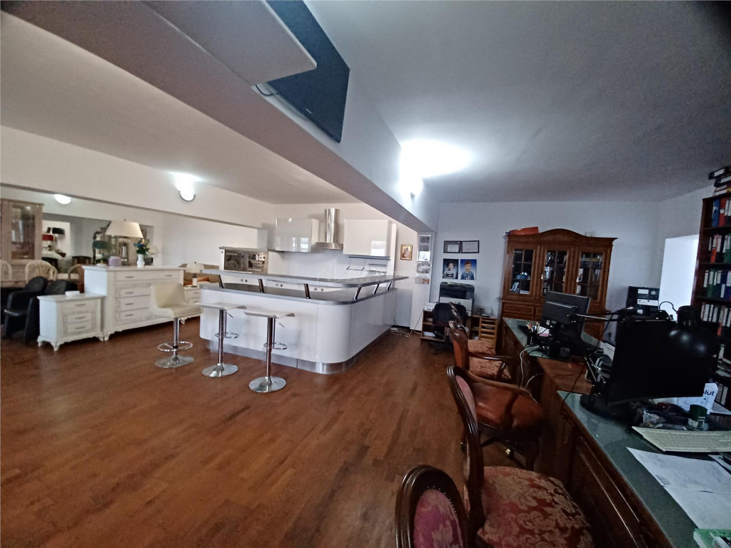 Otopeni- Therme Afacere La Cheie Cu Showroom