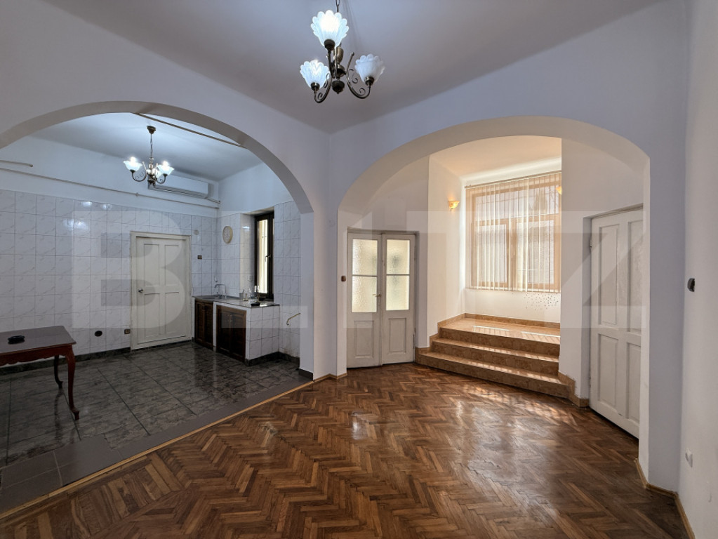 Casă S + P + Pod 200 mp pretabilă birouri, teren 427 mp, C