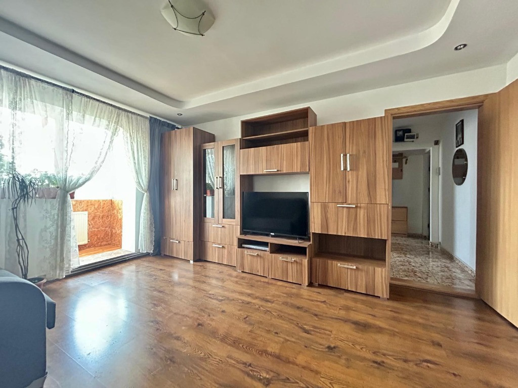 Apartament 3 camere, mobilat, utilat, balcon, zona Bartolomeu!