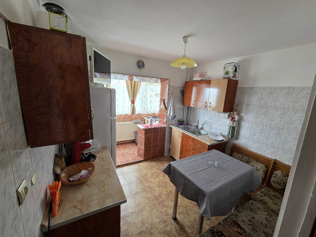 Apartament 2 camere zona CRAITER,